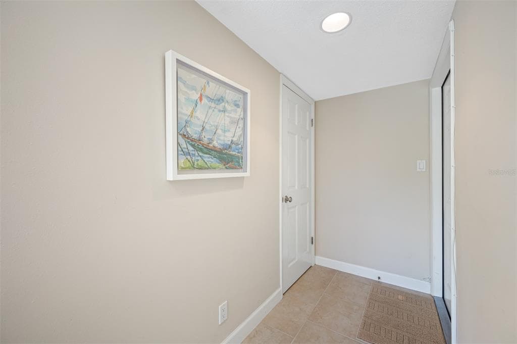 1351 GULF BOULEVARD 118 photo 10