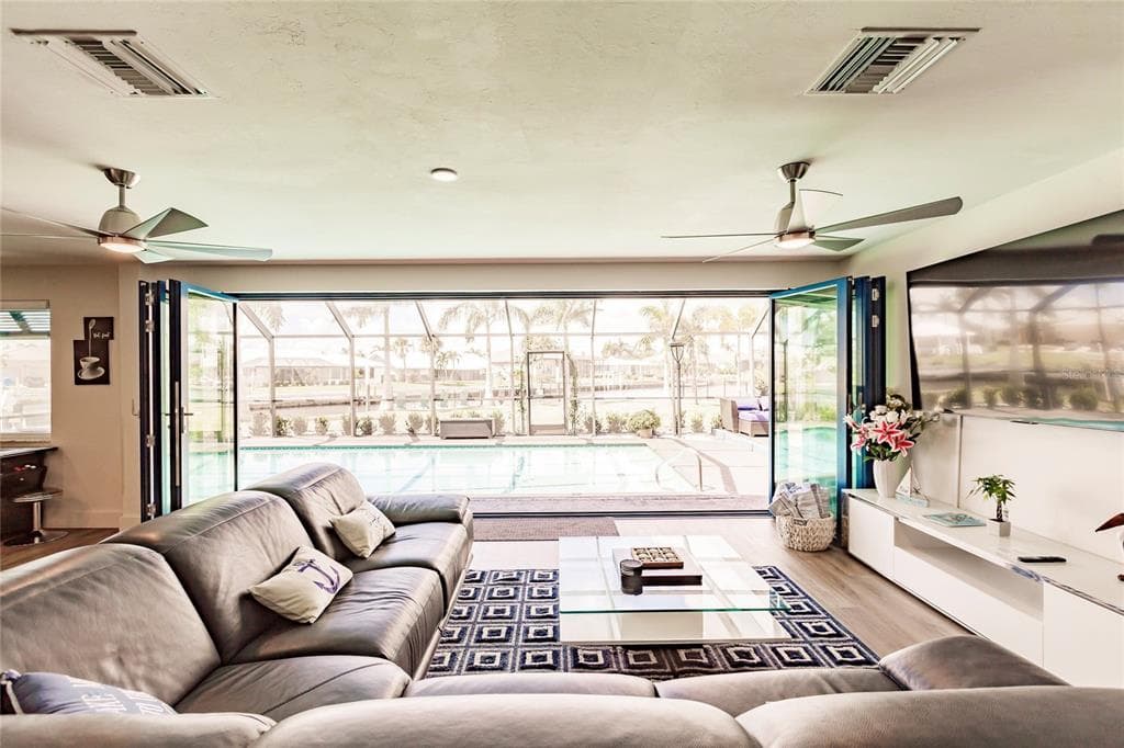 131 CASA LANE 3