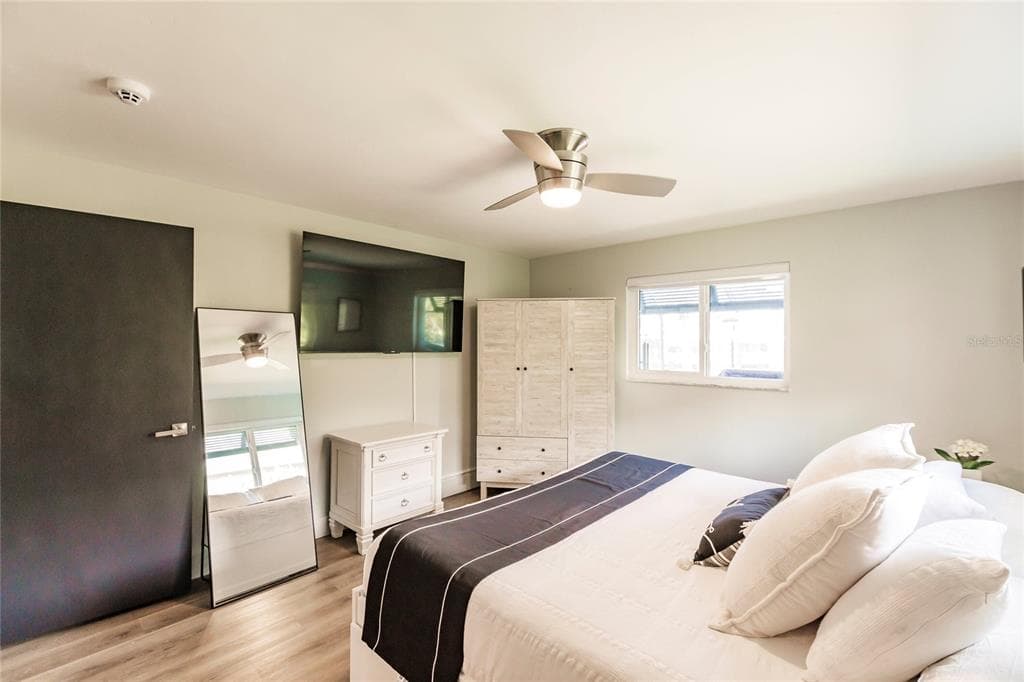131 CASA LANE 5