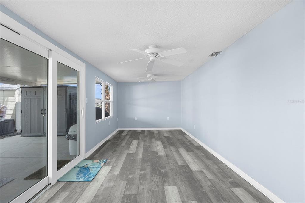 13531 DINGUS LANE photo 16