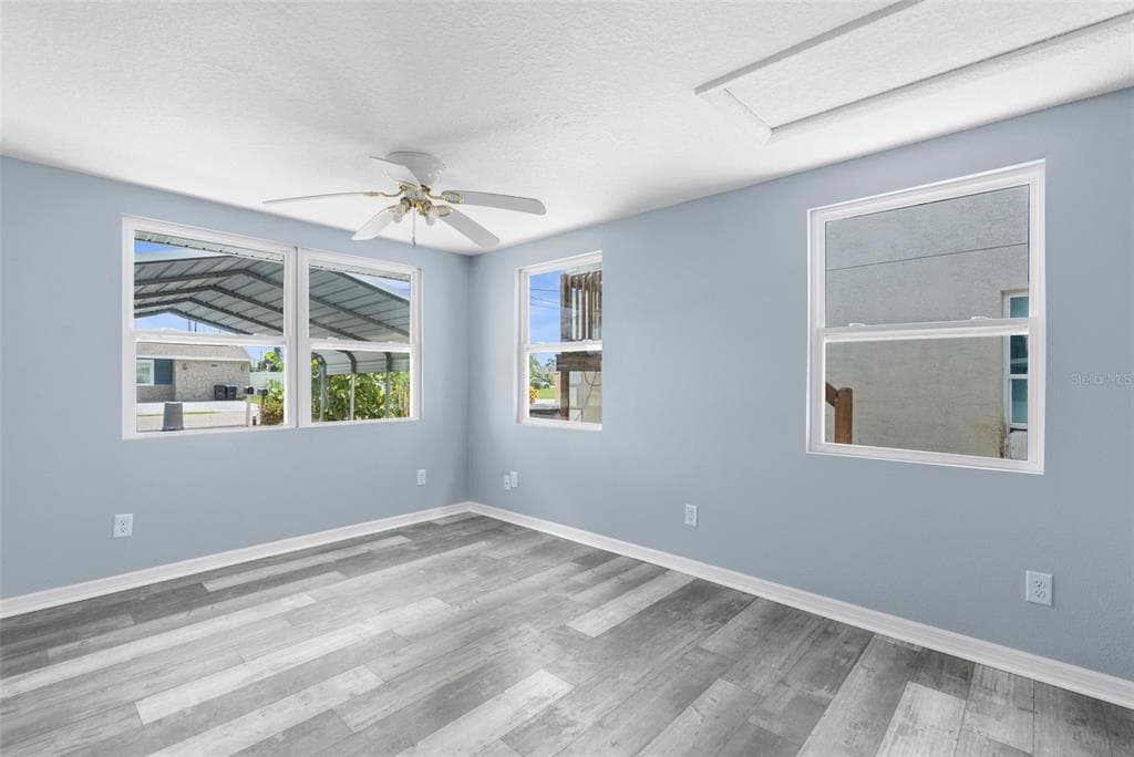 13531 DINGUS LANE photo 4