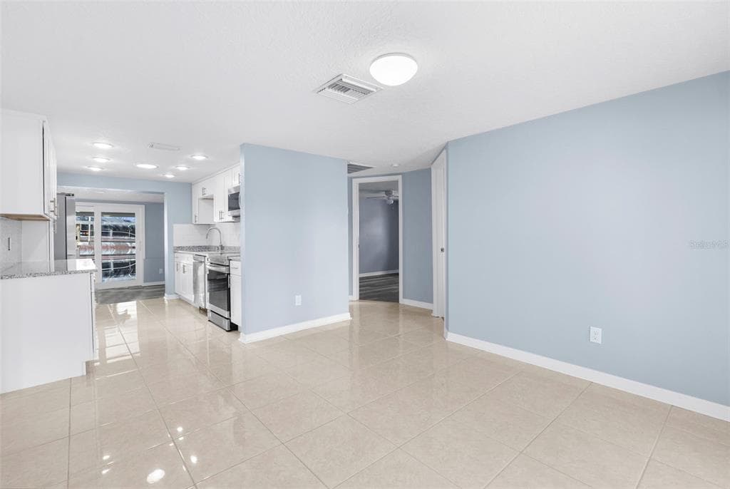 13531 DINGUS LANE photo 8