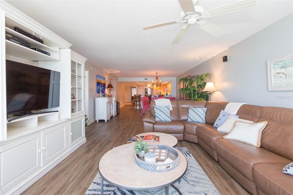 16326 GULF BOULEVARD 109 photo 17
