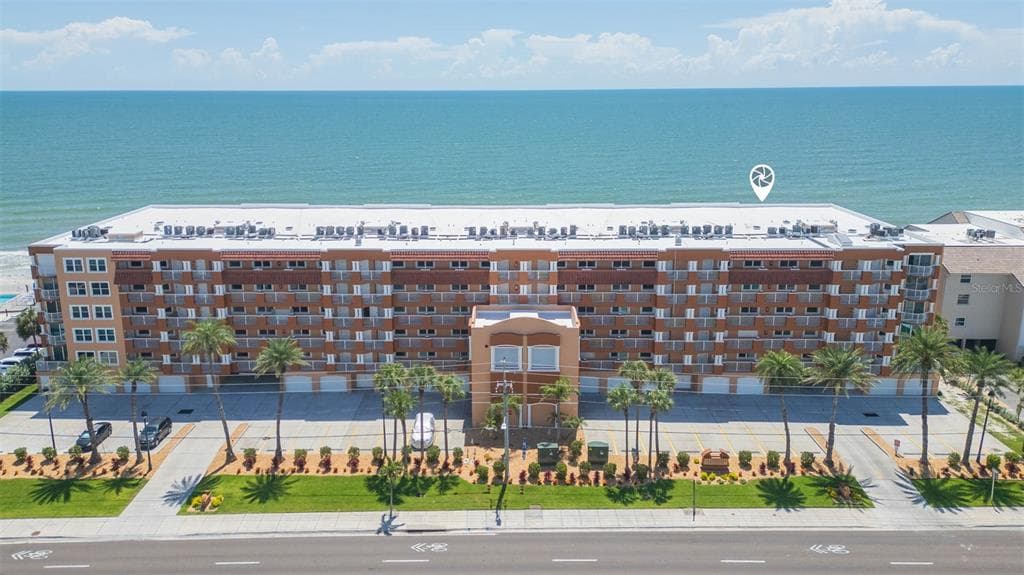 16326 GULF BOULEVARD 109 photo 3