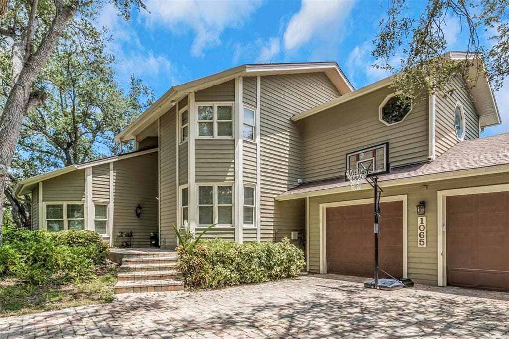 1065 SABLE COURT NE photo 6