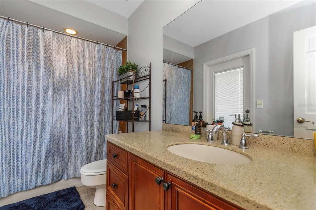 1065 SABLE COURT NE photo 24