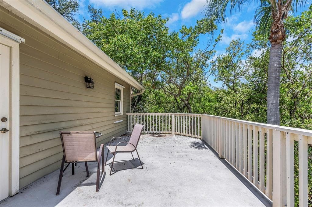 1065 SABLE COURT NE photo 15