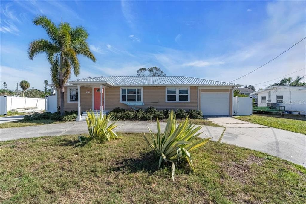 524 PALM AVENUE photo 2