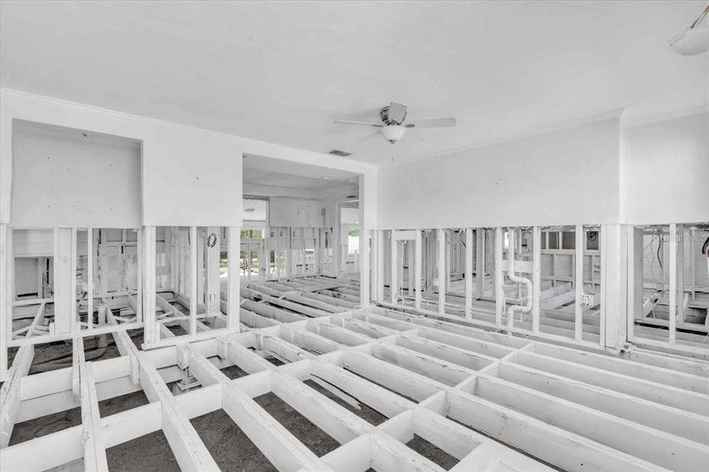 524 PALM AVENUE photo 18