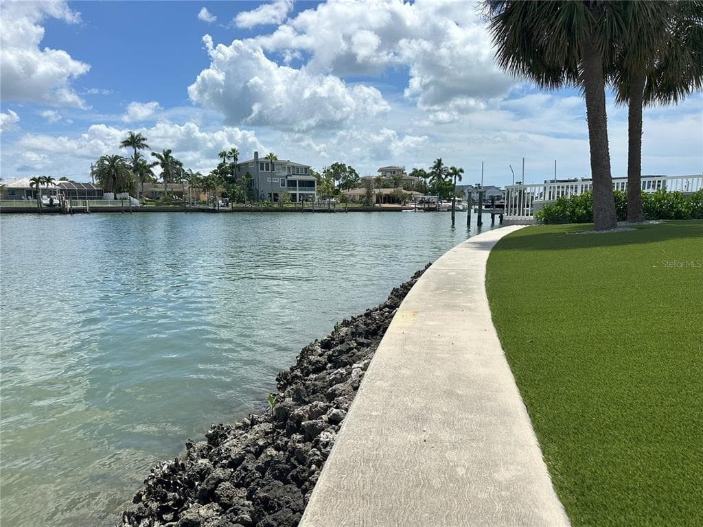 10103 TARPON DRIVE photo 17