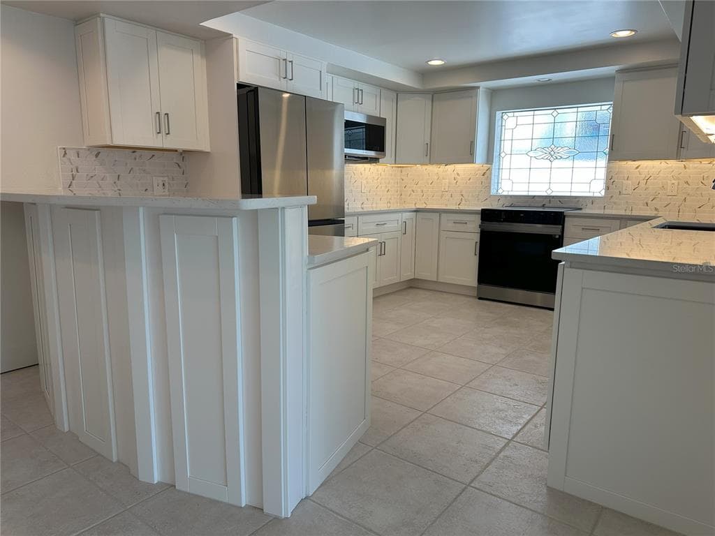 10103 TARPON DRIVE photo 24