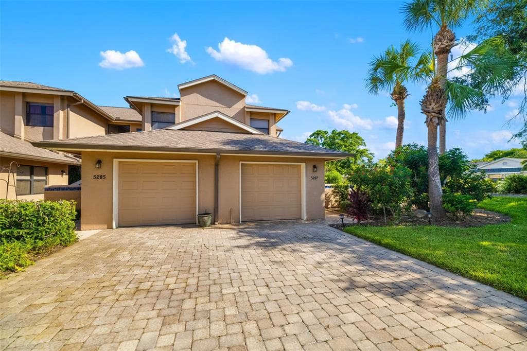 5287 HERON WAY 205 photo 6