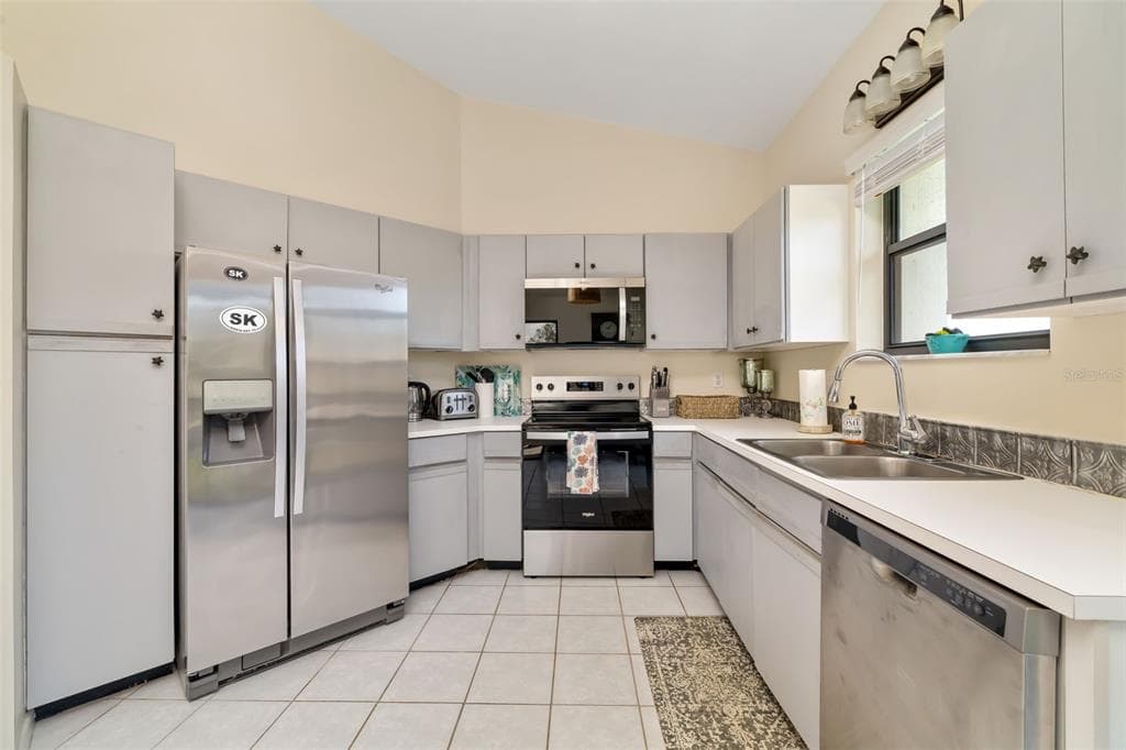 5287 HERON WAY 205 photo 20