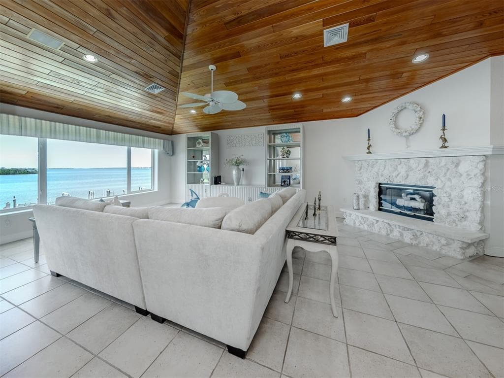 1400 BEACH ROAD 3 photo 5
