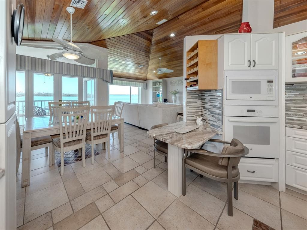 1400 BEACH ROAD 3 photo 15