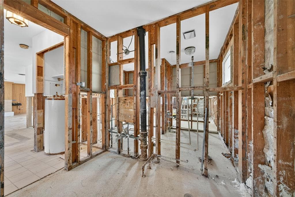 377 S SHORE DRIVE photo 17
