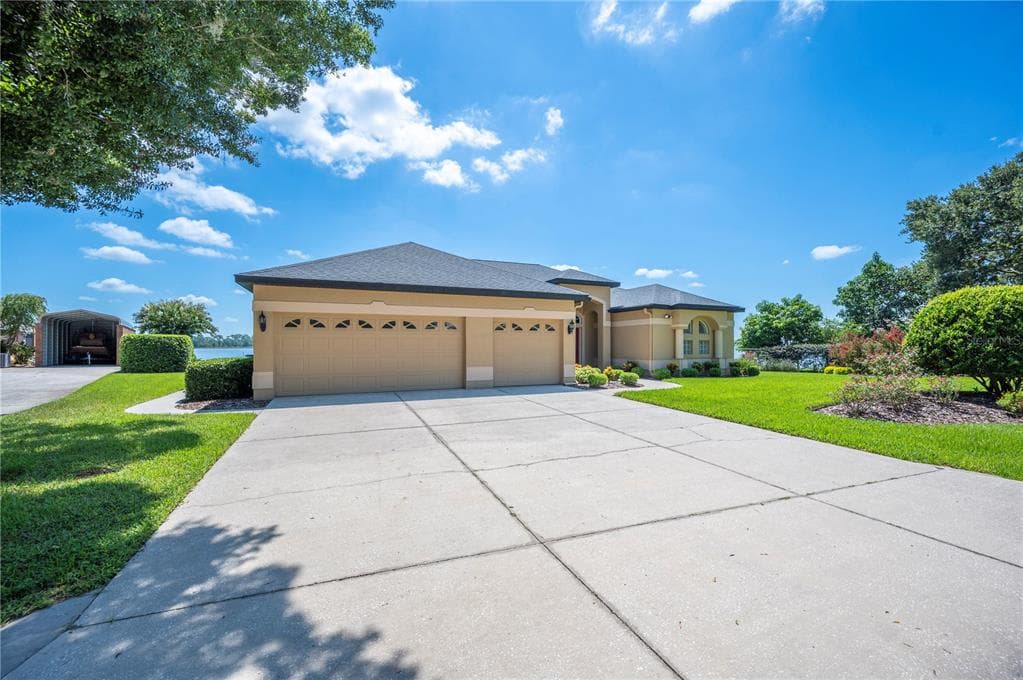 102 BAYBERRY DRIVE 4
