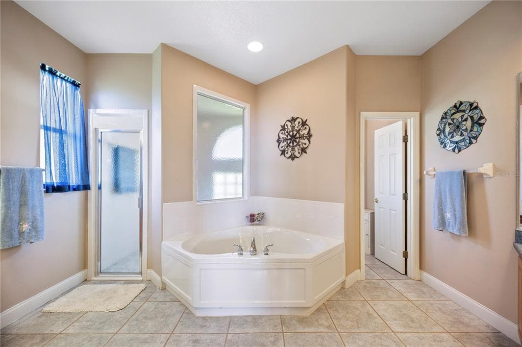 102 BAYBERRY DRIVE photo 25