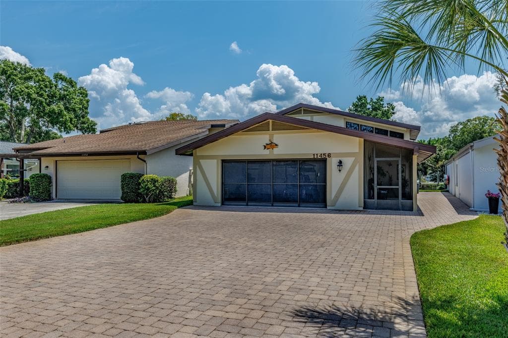 11456 W CLUBVIEW DRIVE photo 3