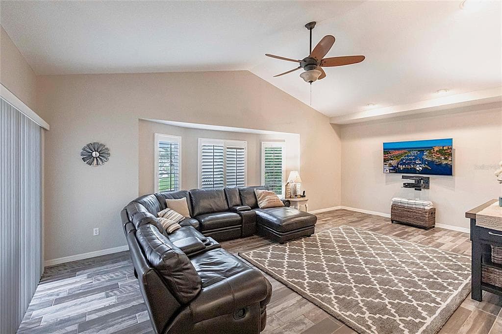 1503 SUZI STREET photo 14