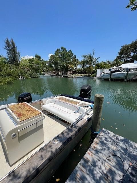 300 GARDEN LANE photo 18