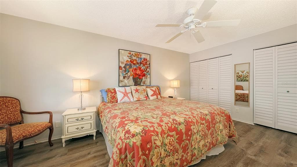 5641 MIDNIGHT PASS ROAD 904 photo 12
