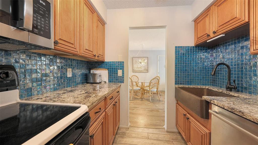 5641 MIDNIGHT PASS ROAD 904 photo 10