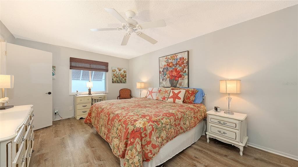 5641 MIDNIGHT PASS ROAD 904 photo 11