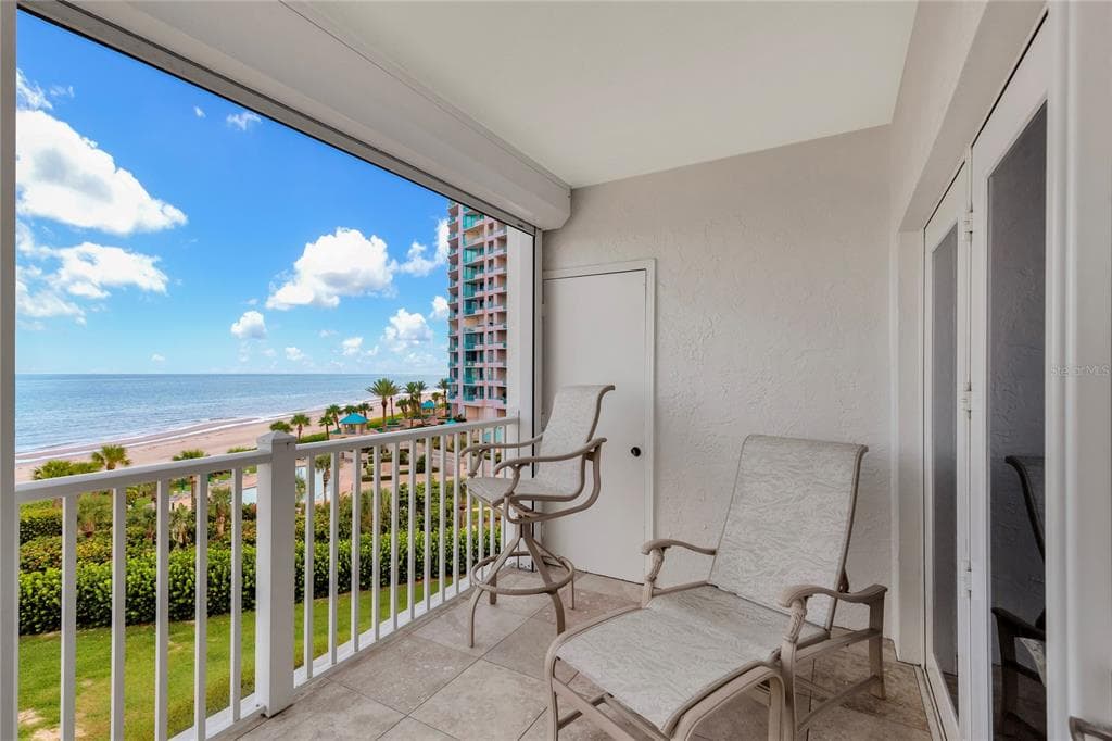 1582 GULF BOULEVARD 1506 photo 3