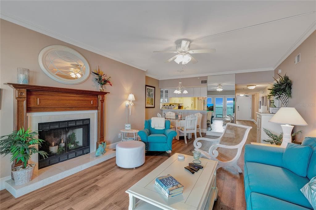 1582 GULF BOULEVARD 1506 photo 9