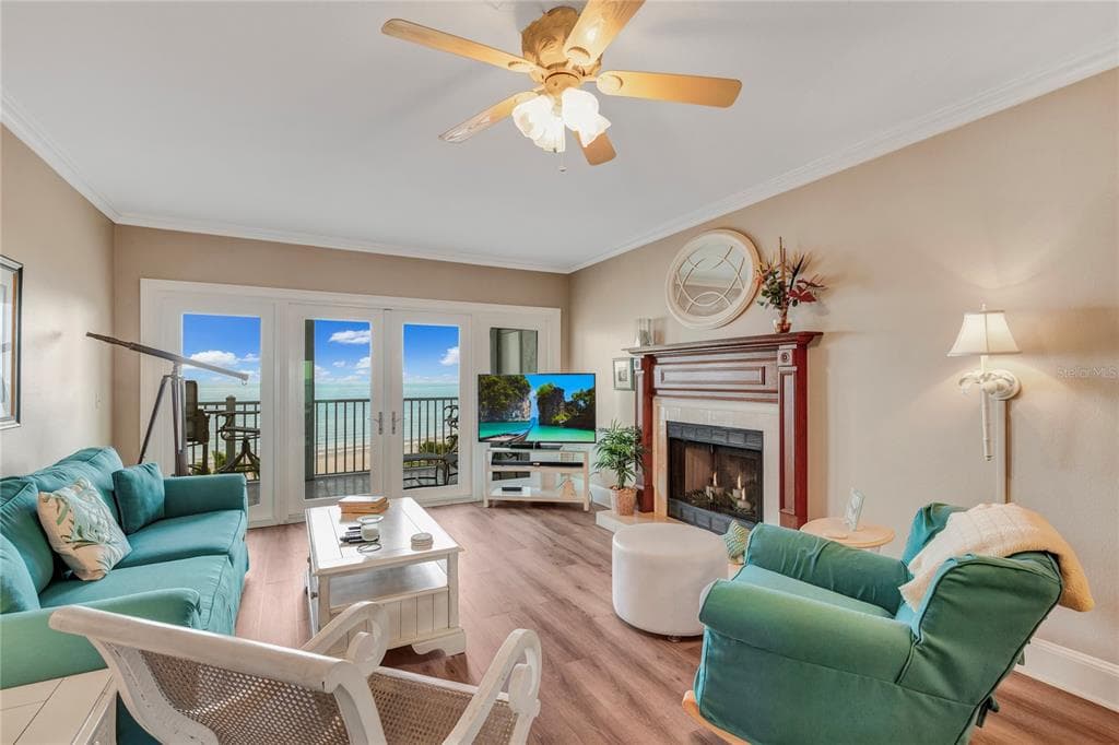 1582 GULF BOULEVARD 1506 photo 10