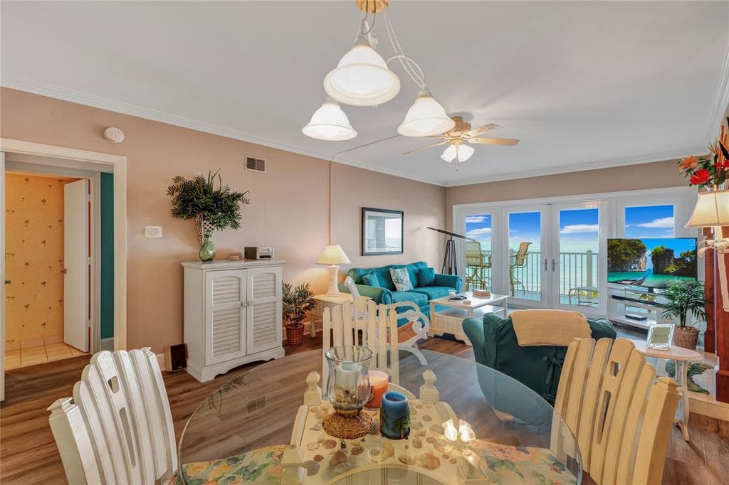 1582 GULF BOULEVARD 1506 photo 11