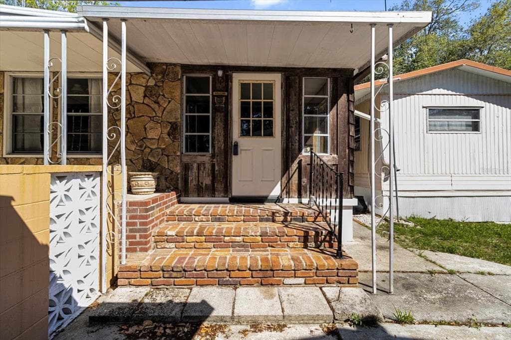 8109 E TIERRA COURT 2