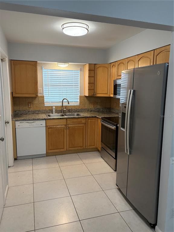 6418 W PARIS STREET photo 7