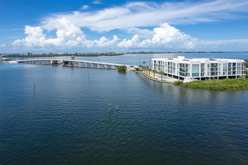 1375 BEACH ROAD #309 3