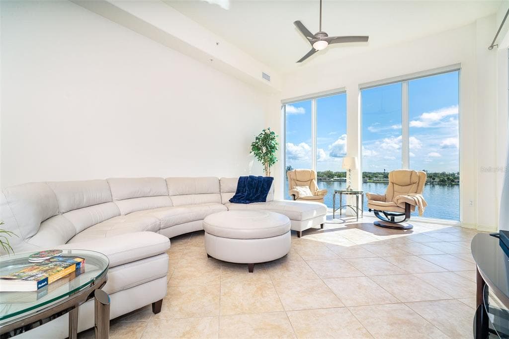 1375 BEACH ROAD 309 photo 23