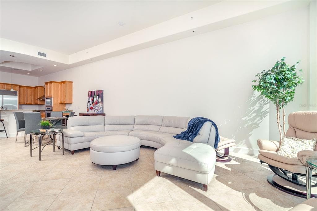1375 BEACH ROAD 309 photo 20