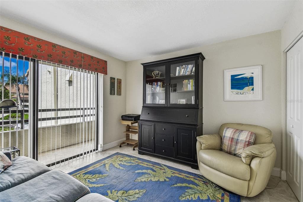 127 1ST STREET E 103 photo 17
