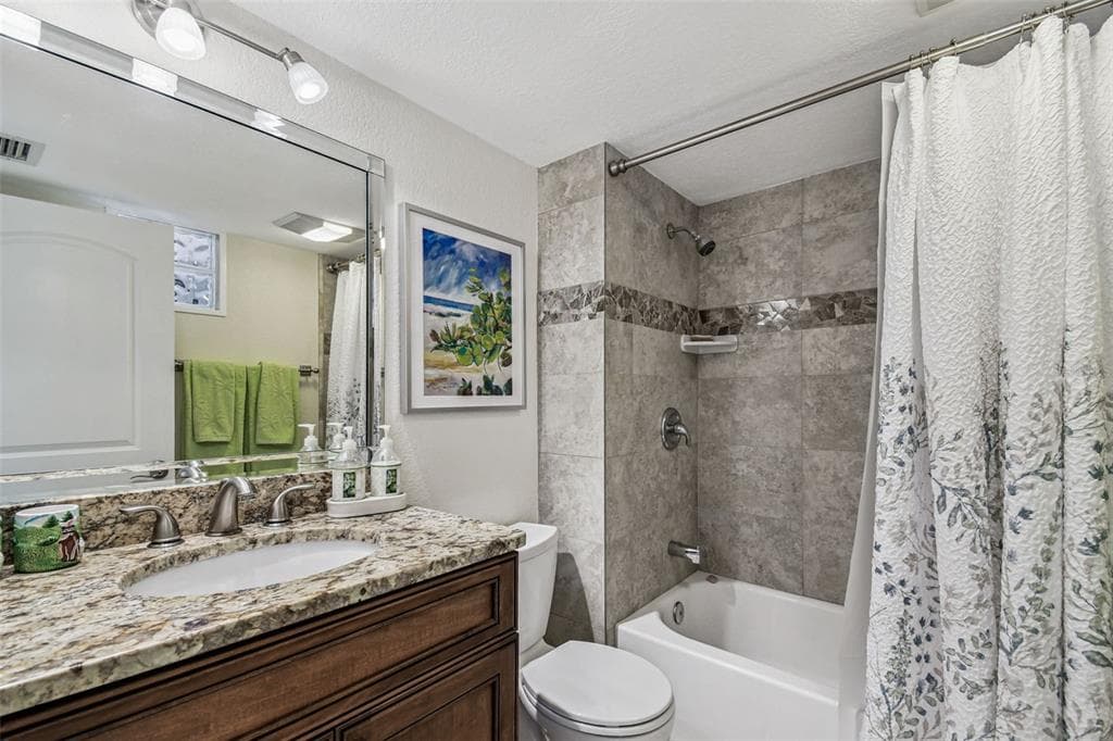 127 1ST STREET E 103 photo 11