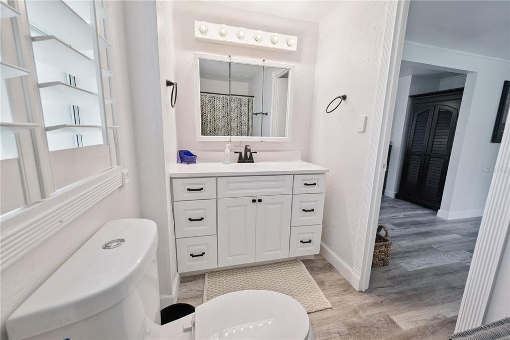 102 NE 931ST STREET photo 25