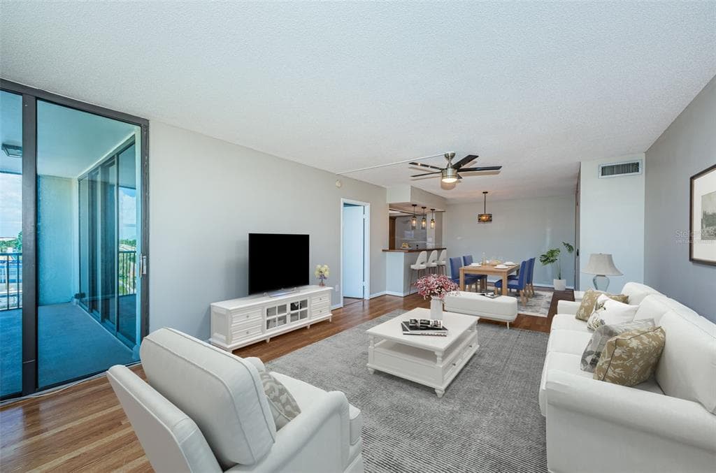 7100 SUNSHINE SKYWAY LANE S 608 photo 9