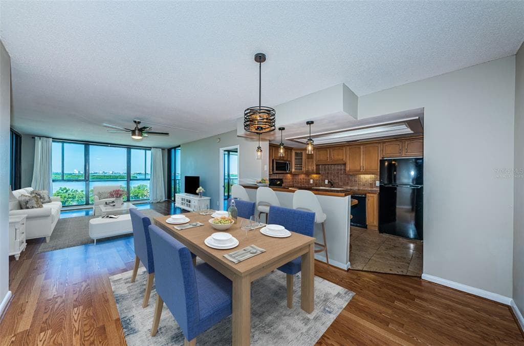 7100 SUNSHINE SKYWAY LANE S 608 photo 18