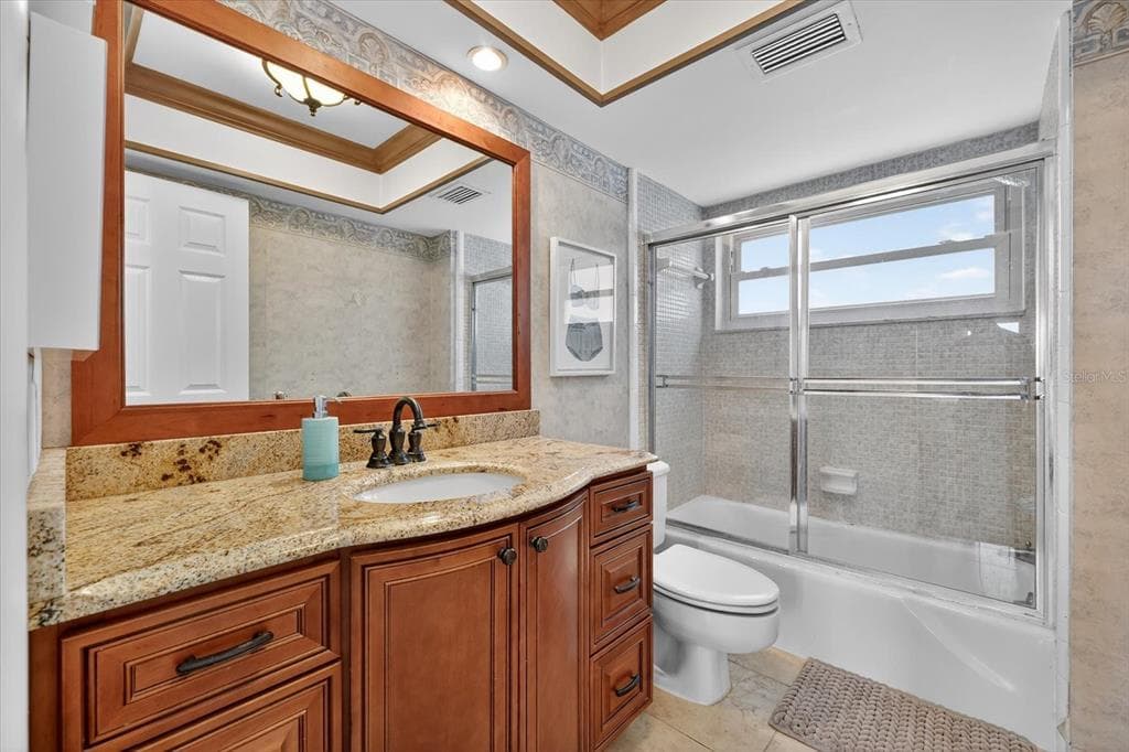 5020 BRITTANY DRIVE S 322 photo 23