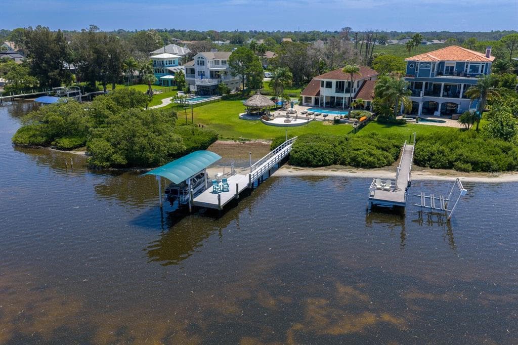 1632 SEA BREEZE DRIVE photo 5