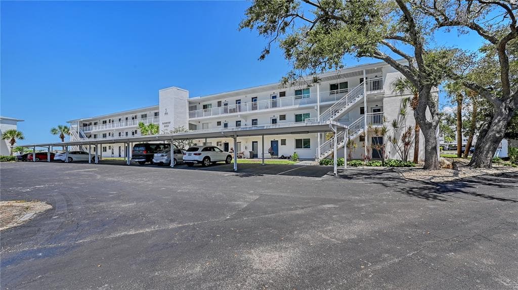 771 JOHN RINGLING BOULEVARD 7 photo 3