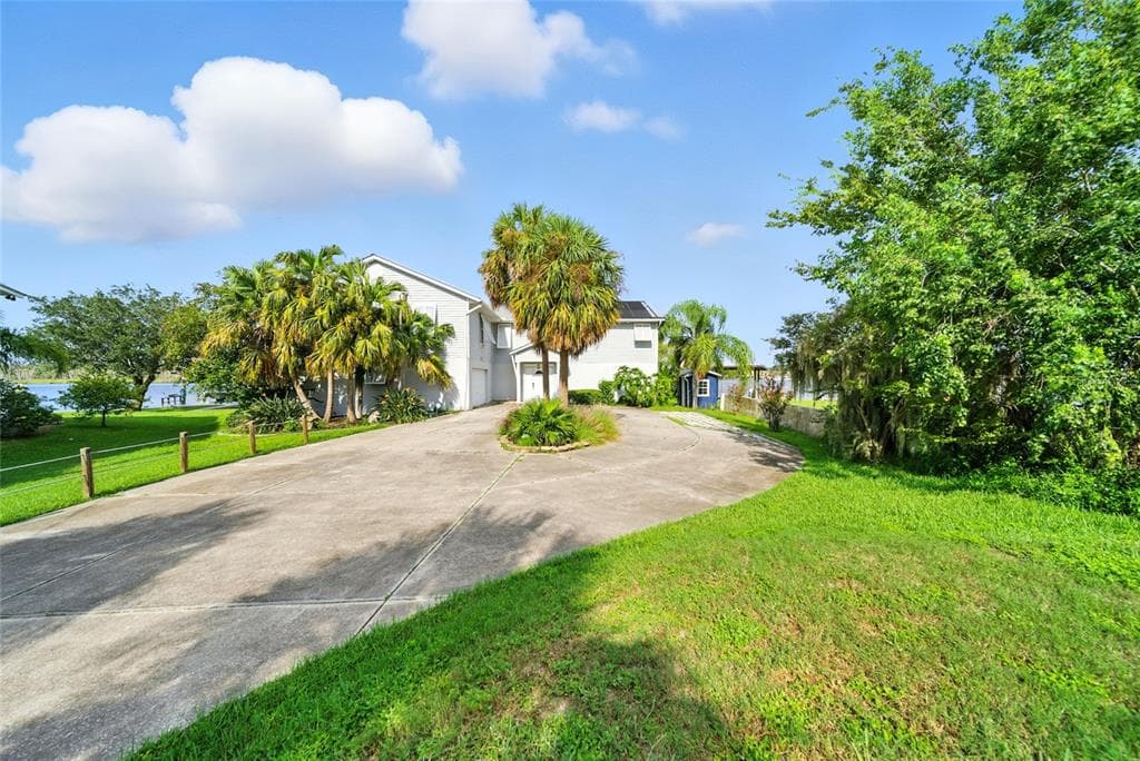 2435 N WATERSEDGE DRIVE 5