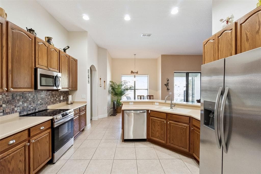 1460 PRAIRIE OAKS DRIVE photo 13