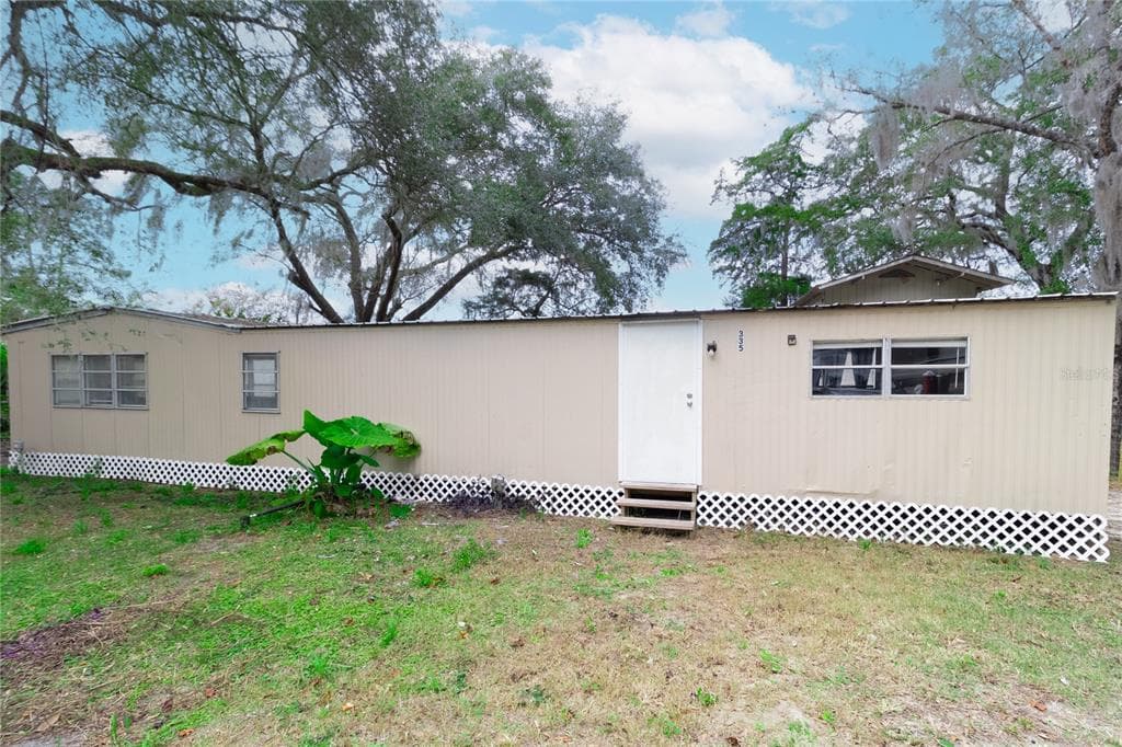 335 N COUNTY ROAD 315 1