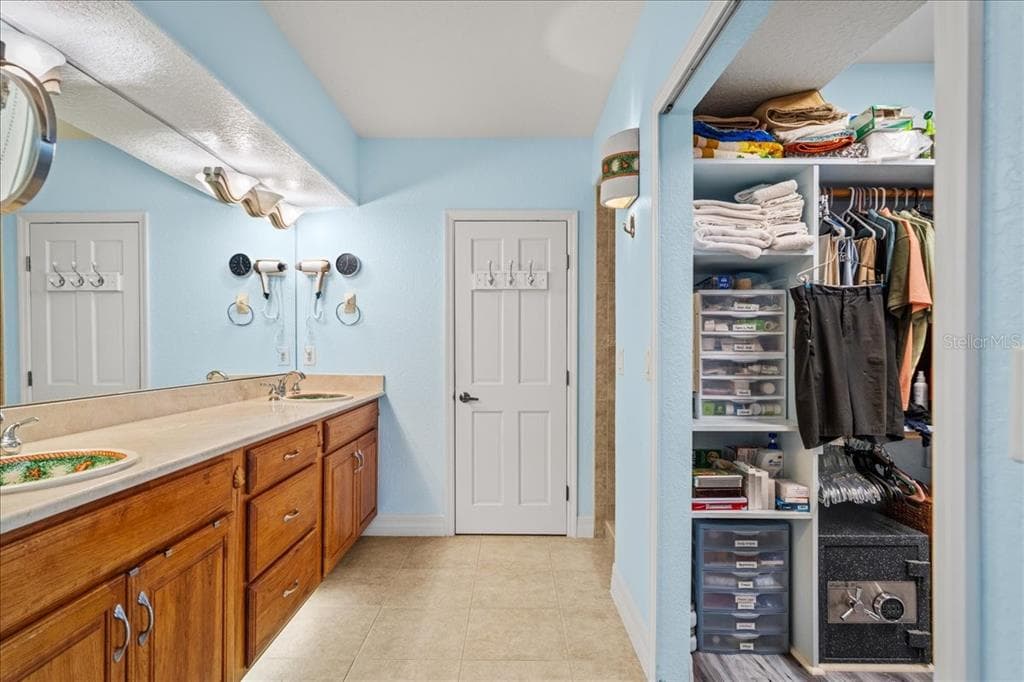 2719 N OCEAN SHORE BOULEVARD photo 24