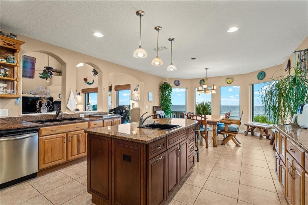 2719 N OCEAN SHORE BOULEVARD photo 11